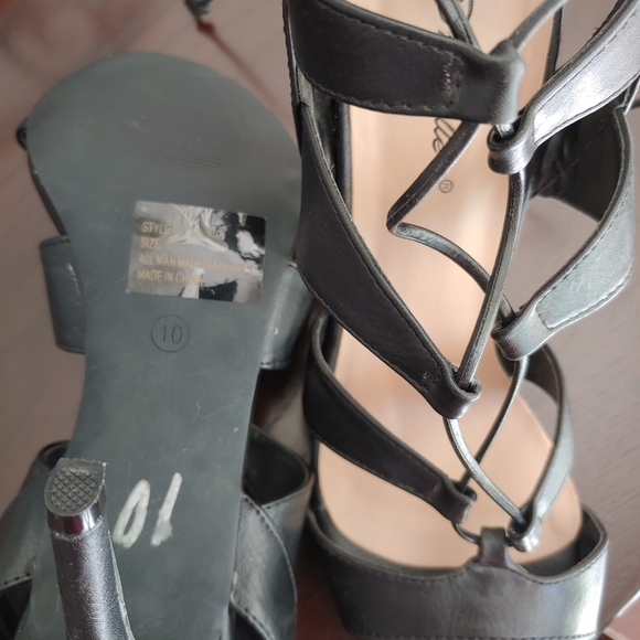 👠Heels with straps 👠 - Picture 5 of 5